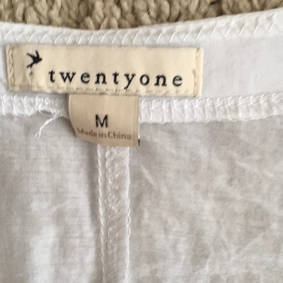 Buttoned Blouse - Picture 2 of 5